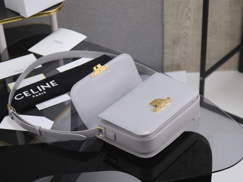 Ce1i*e triomphe bags